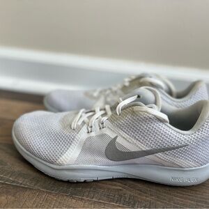 Nike flex size 8 barely worn